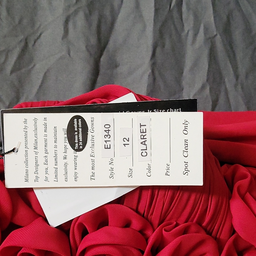 Dress - Picture 5 of 7